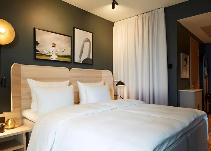 Scandic Frankfurt Hafenpark 4*