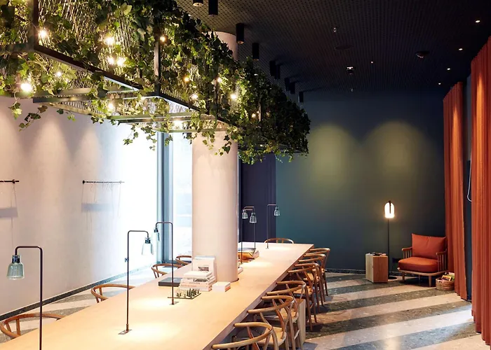 Hotel Scandic Frankfurt Hafenpark 4*
