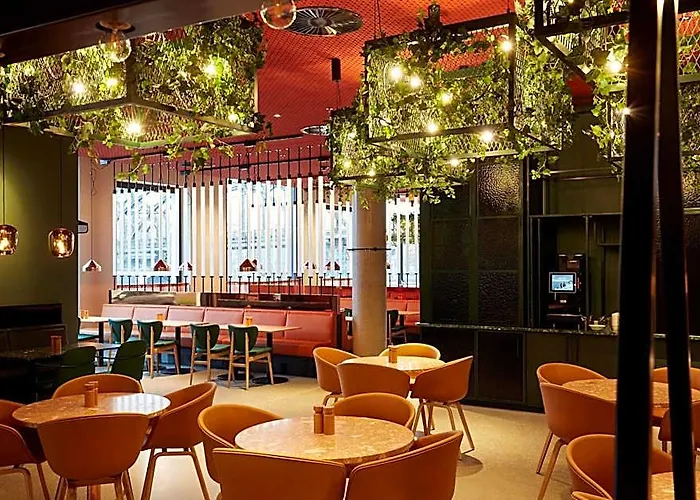 Hotel Scandic Frankfurt Hafenpark 4*