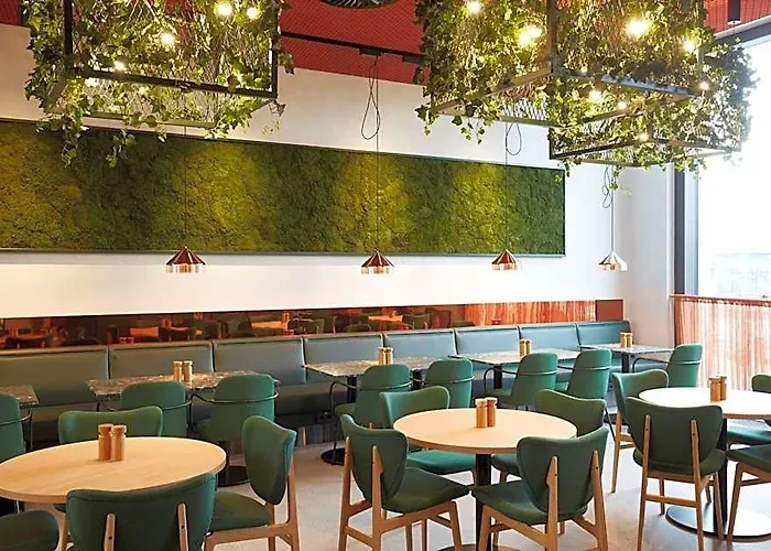 Hotel Scandic Frankfurt Hafenpark 4*