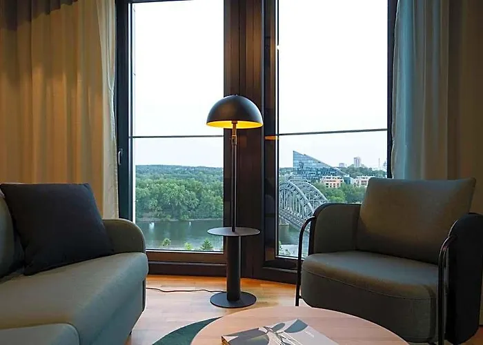 Hotel Scandic Frankfurt Hafenpark 4*